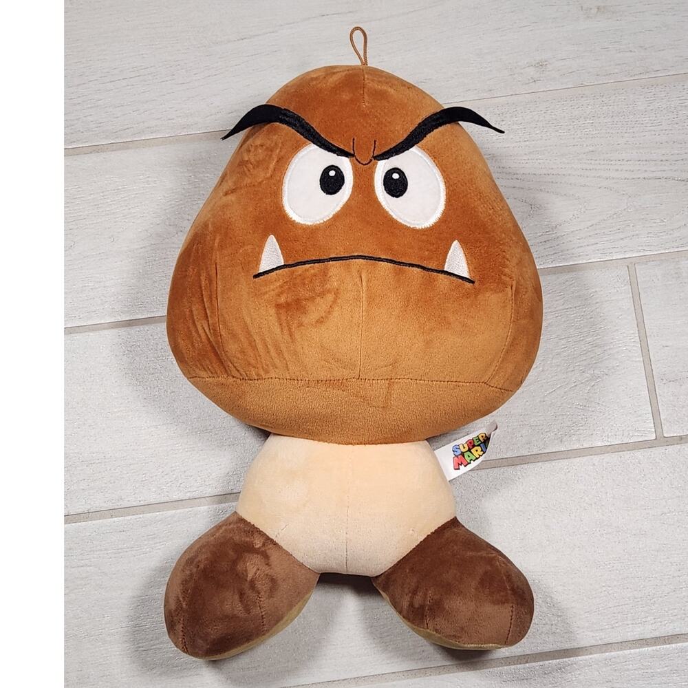 Nintendo 2023 Super Mario GOOMBA 17" Stuffed Plush Toy Large Mushroom Brown